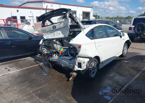 2011 Toyota Prius Two z USA, uszkodzony, nr VIN JTDKN3DU9B0253782